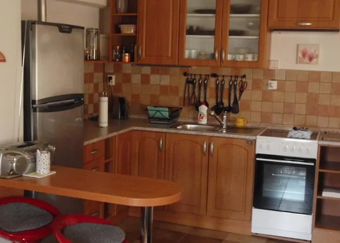 Apartman75 *